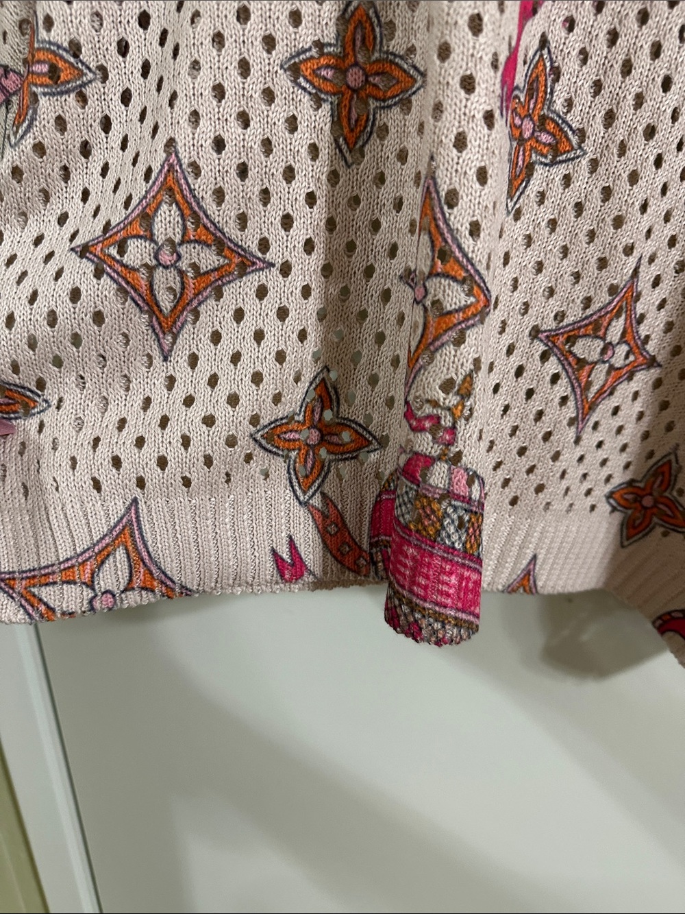 Cream Open-Knit Pullover Sweater with Pink & Orange Motif - Women's Top - Picture 4 of 5